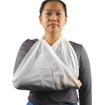 B848 - Triangular Bandage
